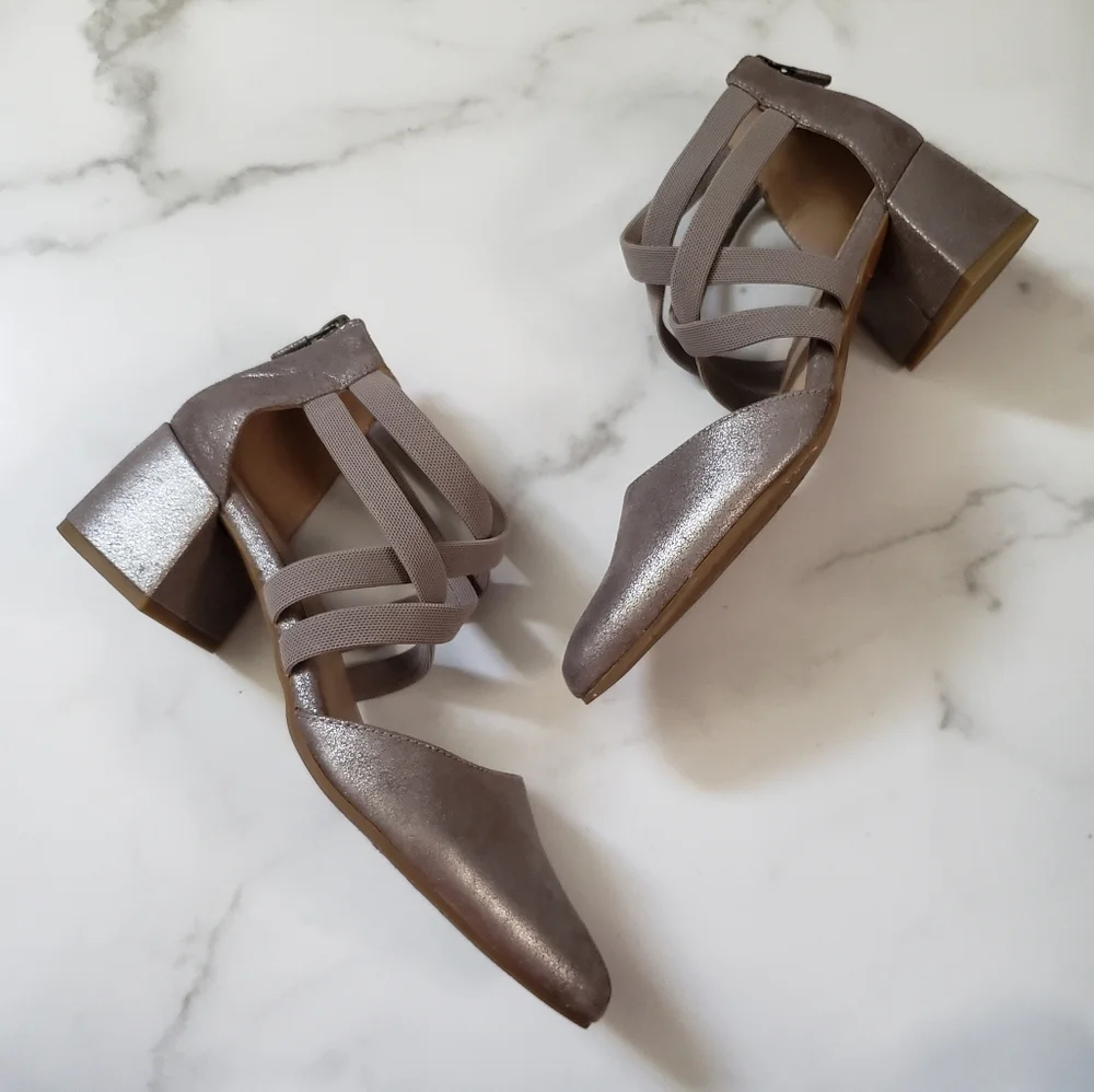 EILEEN-FISHER Juka Pump in Mica Size 7 Sandal Closed Toe Metallic Block